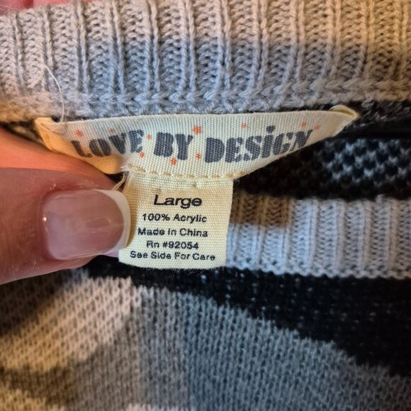 Love by Design Black and Gray Camo Sweater with Sholder Details - Picture 2 of 7